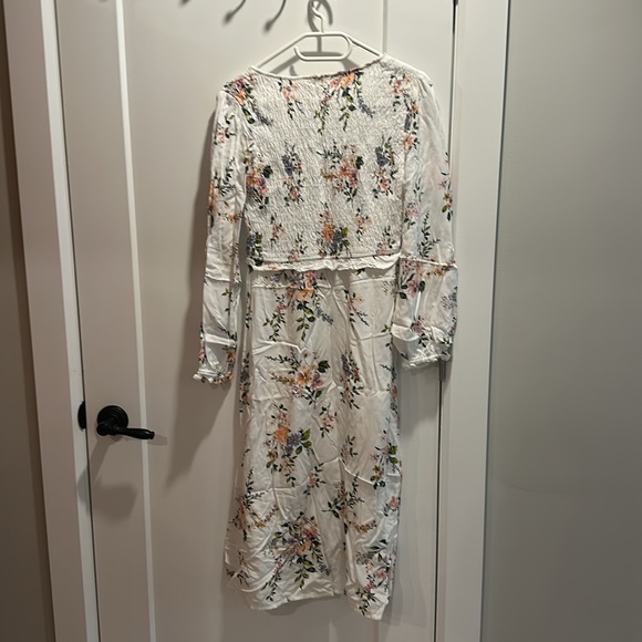 XS dress from H&M - Picture 2 of 2